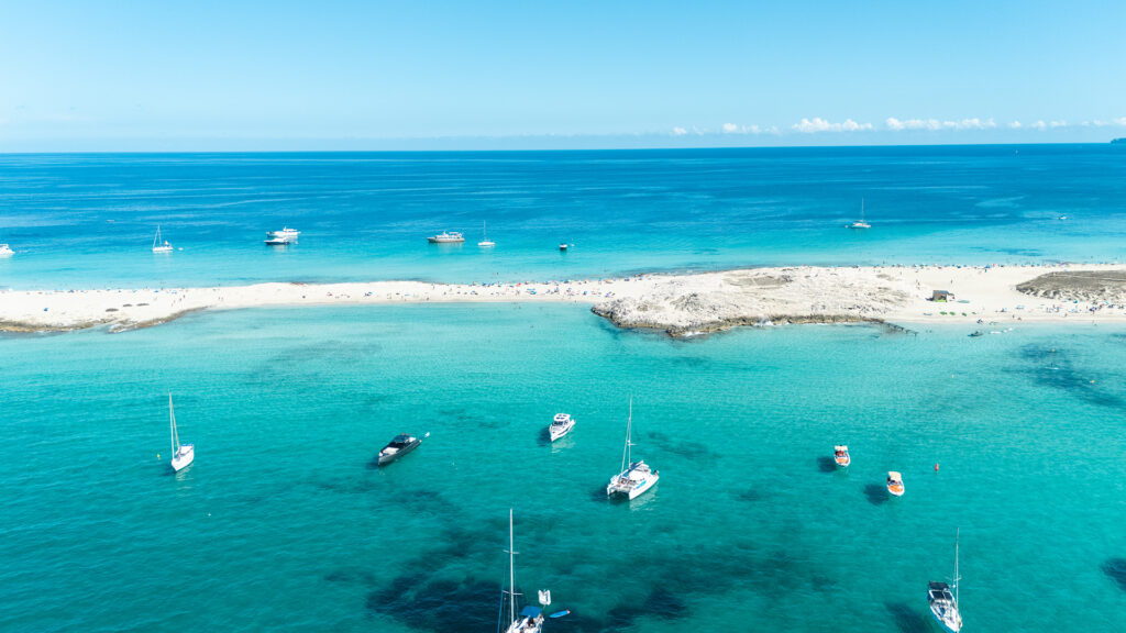 Pláž Ses Illetes, Formentera Španielsko